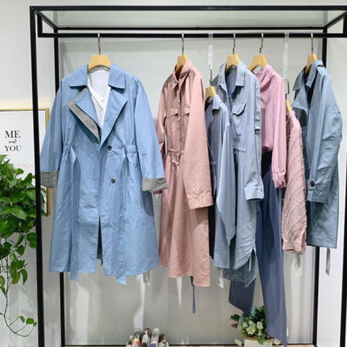 香影19年冬季時尚新款折扣女裝批發——廣州帛藝服飾零售指南